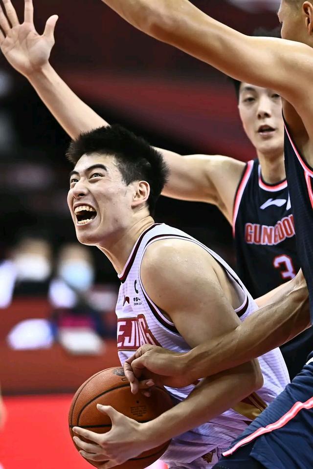 吉林队惨遭北京首钢队逆转,遗憾告负 吉林队惨遭北京首钢队逆转,遗憾告负