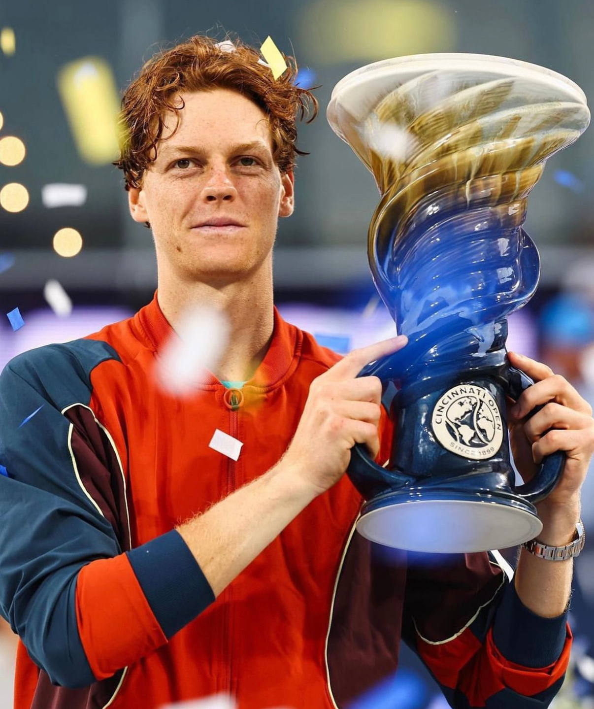 拉沃尔杯轻取澳网，辛纳扛起全队