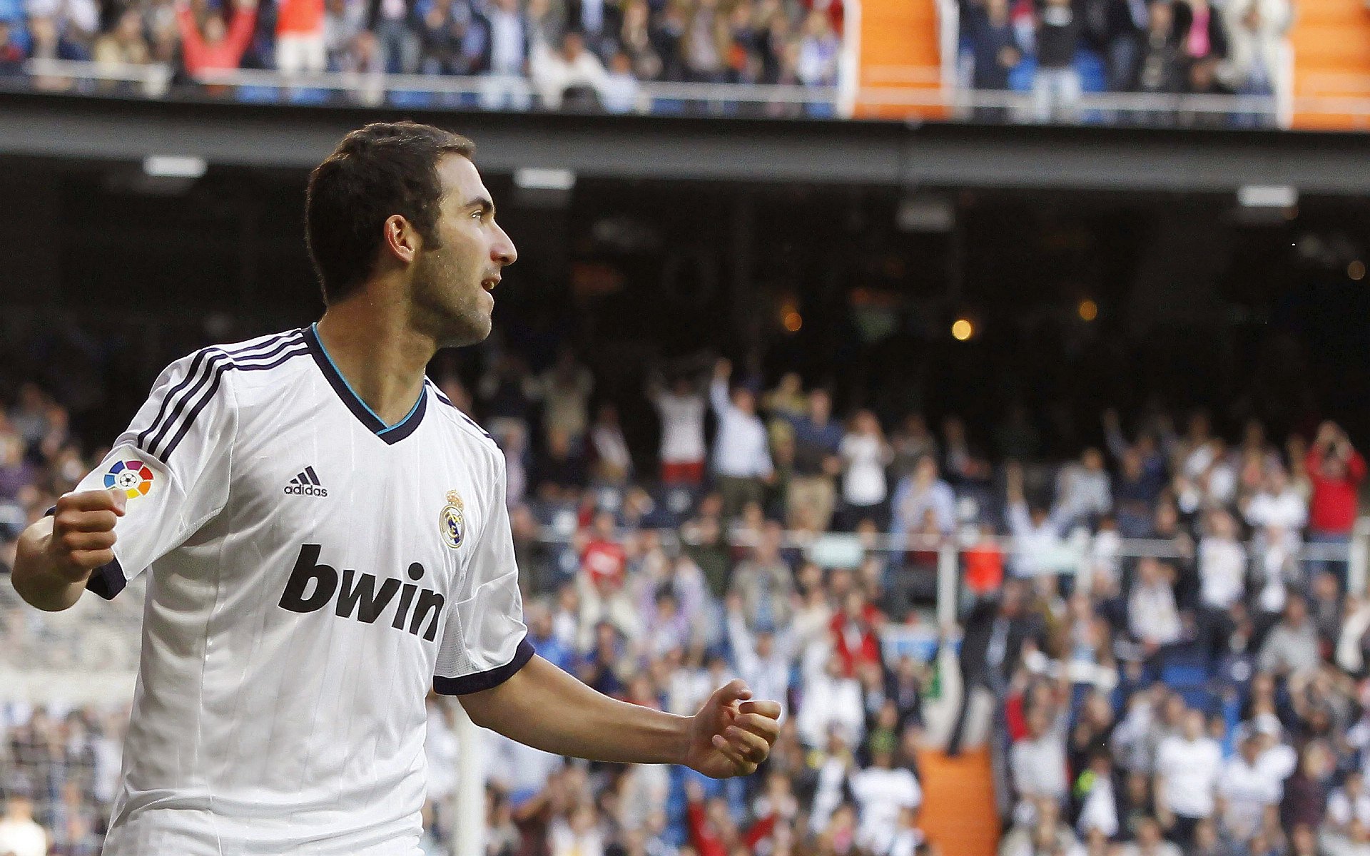 leisu-欧冠半决赛之夜，奥斯梅恩持续制造杀伤，那不勒斯的致命武器