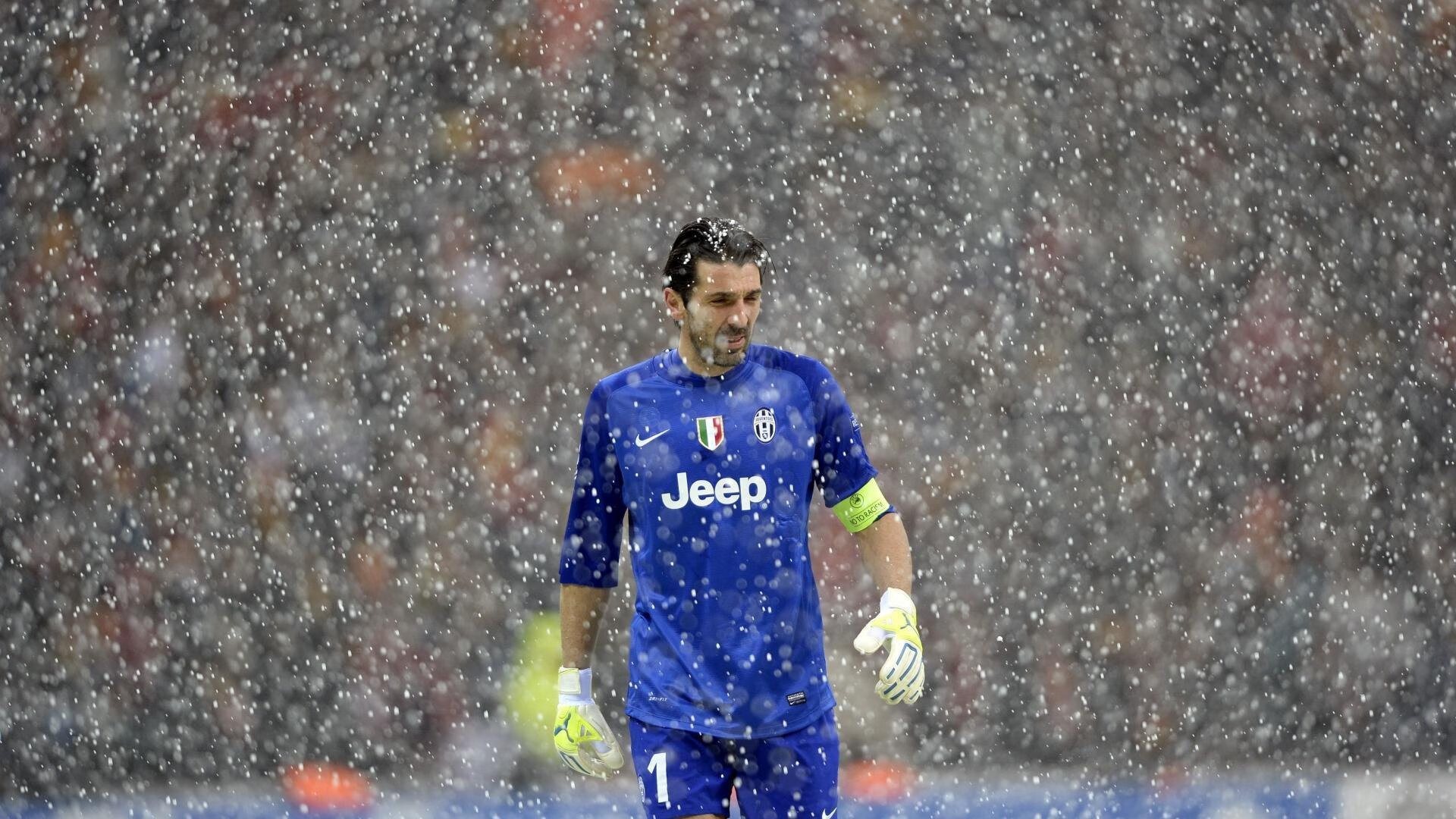 雷速体育-欧文一剑封喉！英超争冠夜，旧将归来定江山