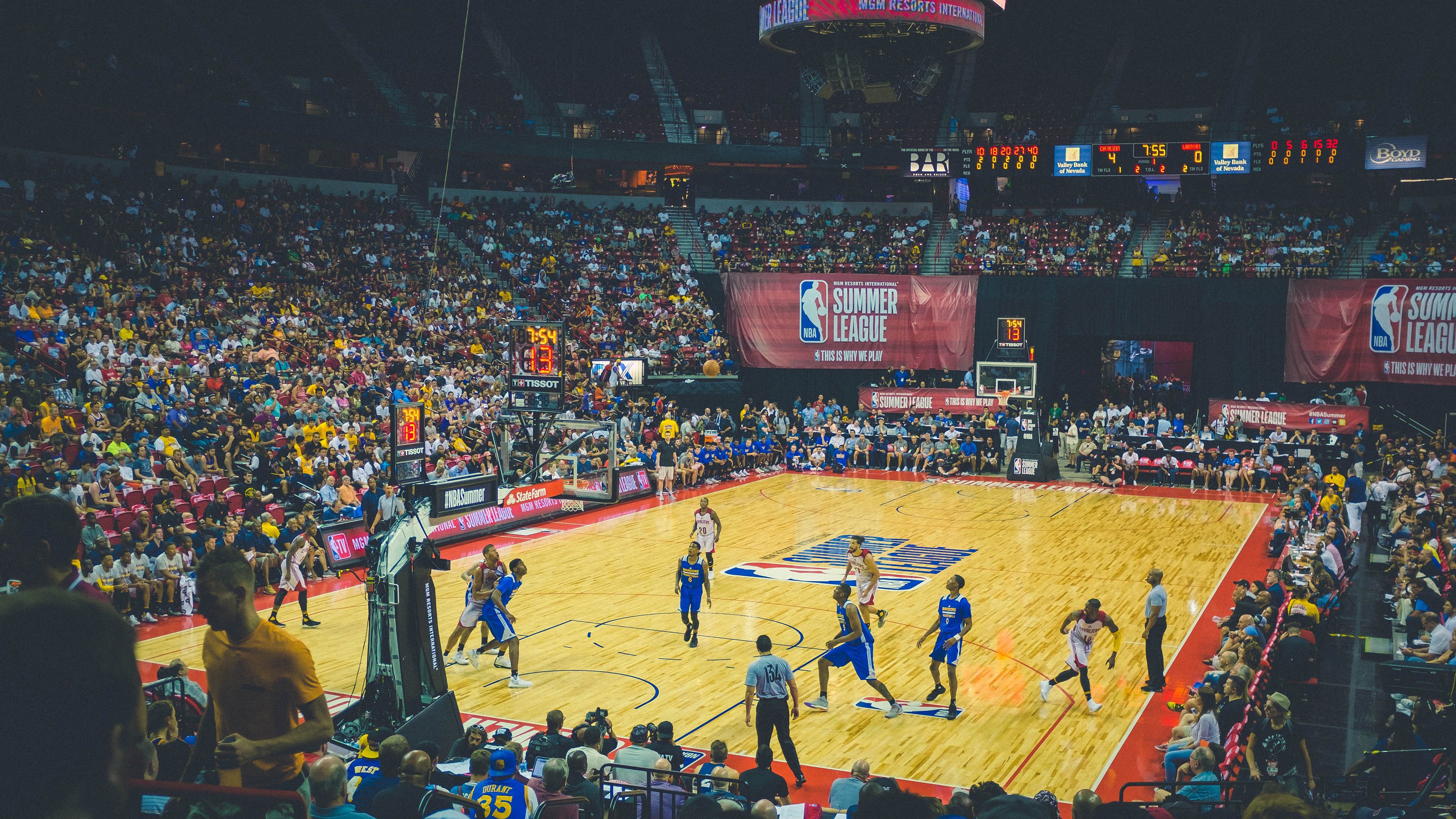 雷速篮球直播-冰与火的碰撞，佩德里无解艺术下，喀麦隆如何冲垮冰岛的钢铁防线