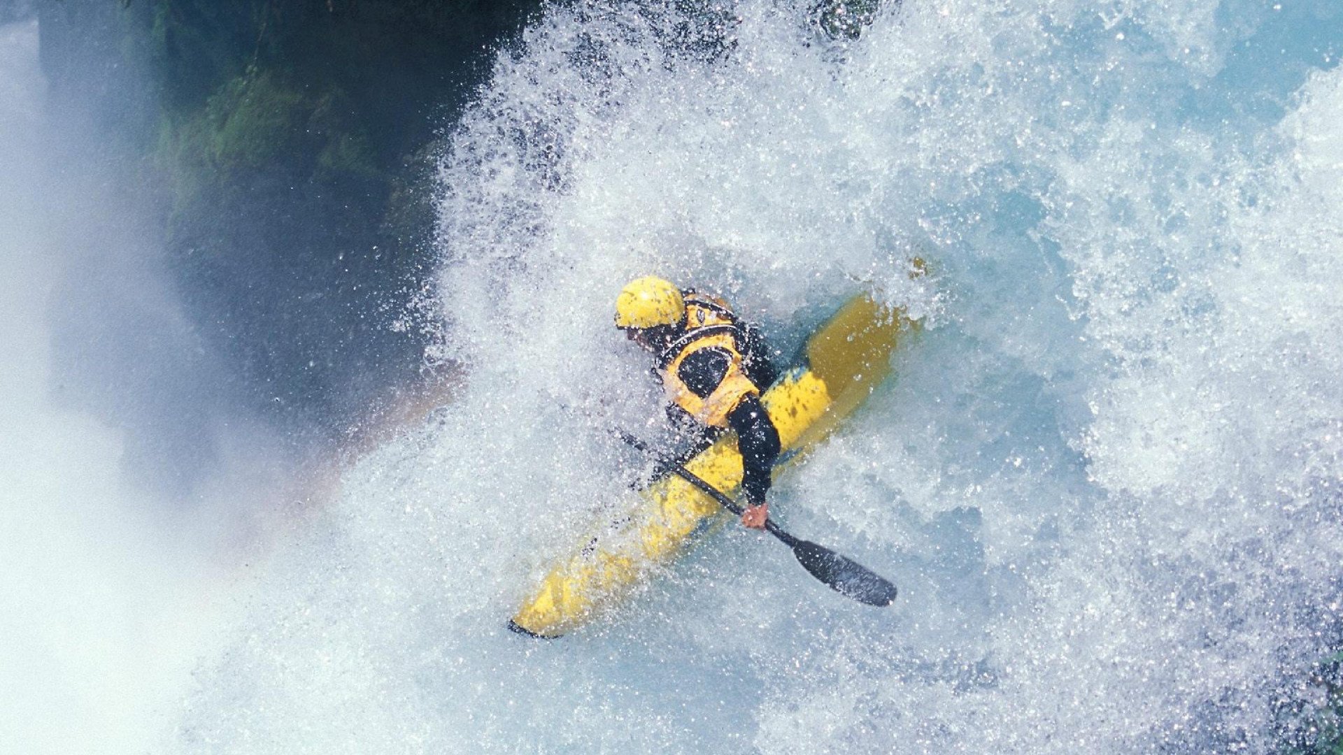 绿茵场上的乒乓回响，当葡萄牙队完胜中国队，张继科惊艳四座